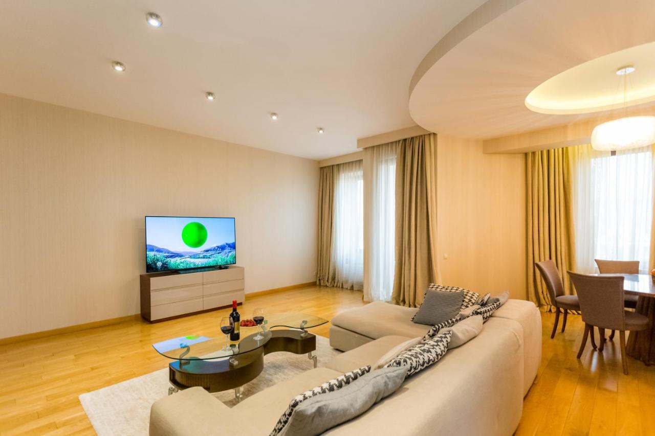Central Cosy 5Bd-5Bath Apartment Tbilissi Extérieur photo