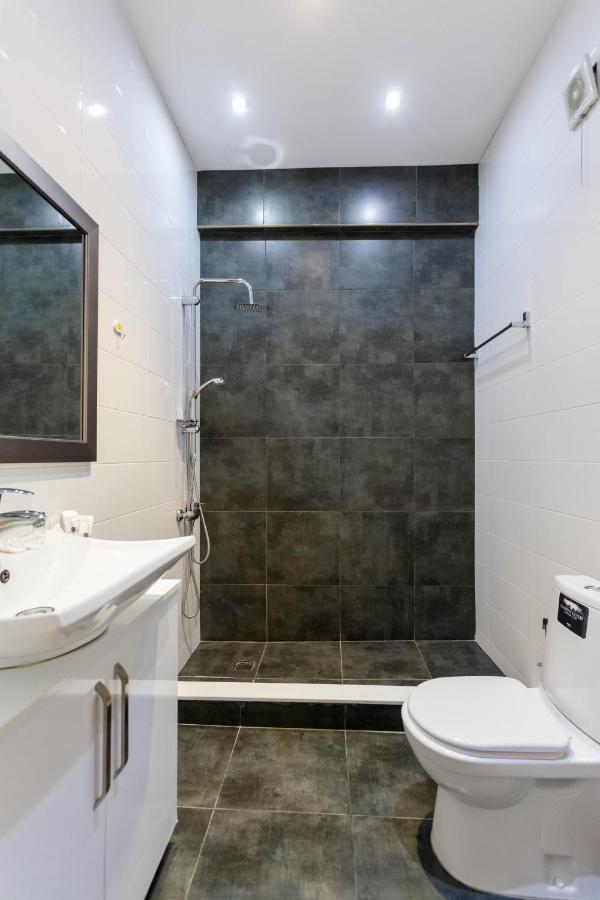Central Cosy 5Bd-5Bath Apartment Tbilissi Extérieur photo